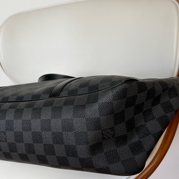 LV Louis Vuitton Graphite Shoulder Bag Checkered Graphite (Men’s) - Picture 7 of 10